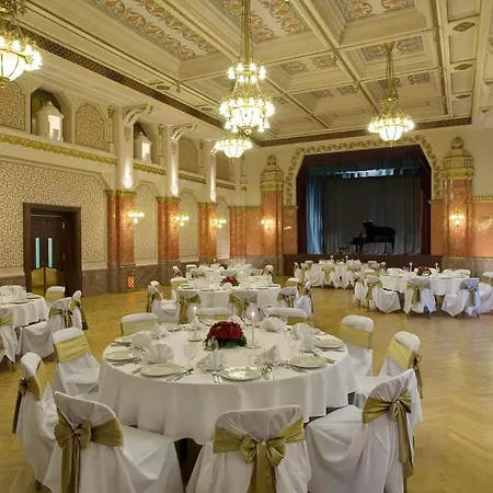 מלון Palatinus Grand 4*