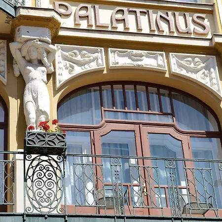 Palatinus Grand מלון 4*