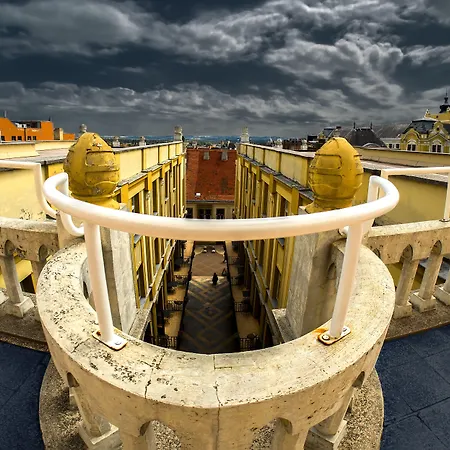 מלון Palatinus Grand