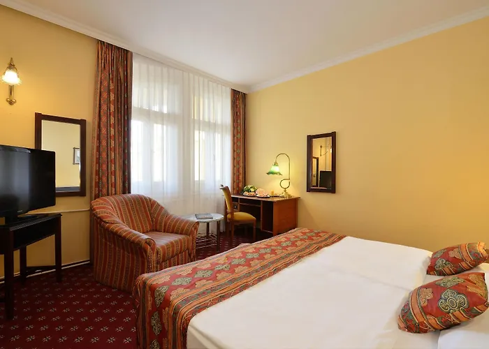 Palatinus Grand 4* Πετς